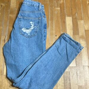 Women’s Topshop mom high waisted distressed jeans